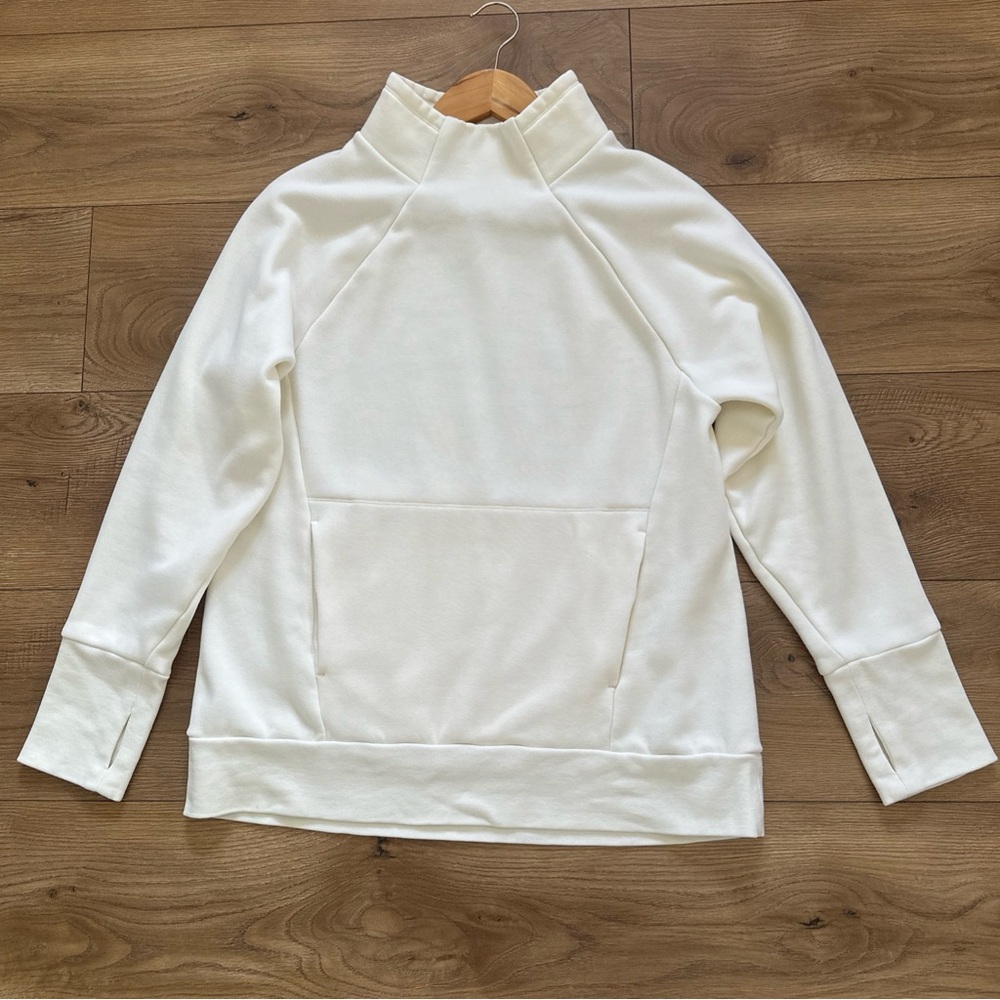 Fabletics Zaylee Funnel Neck Tunic Sweater‎ Women’s M Cream Kangaroo Pockets